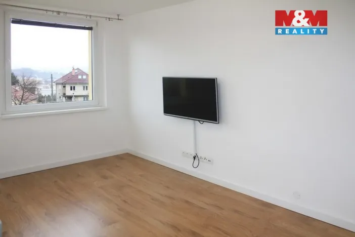 Pronájem bytu 1+kk, Ústí nad Labem - Všebořice, Spartakiádní, 31 m2