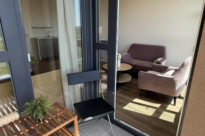 Pronájem bytu 1+kk, Praha - Černý Most, Arnošta Valenty, 38 m2