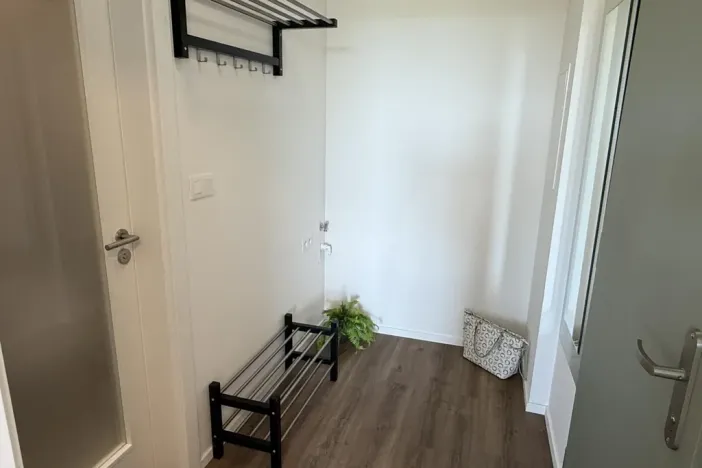 Pronájem bytu 1+kk, Praha - Černý Most, Arnošta Valenty, 38 m2
