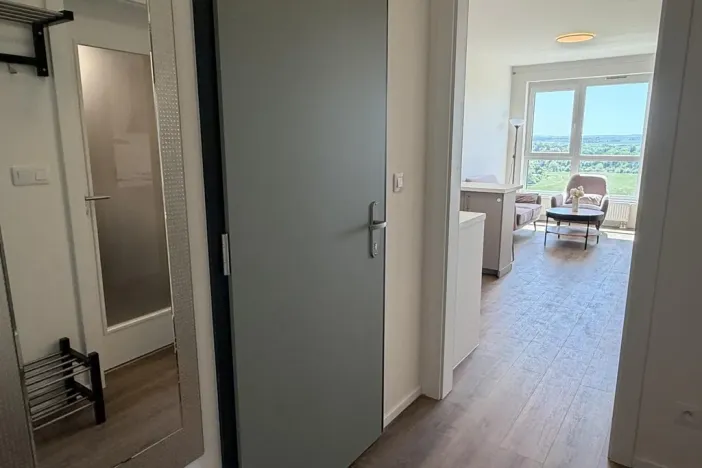 Pronájem bytu 1+kk, Praha - Černý Most, Arnošta Valenty, 38 m2