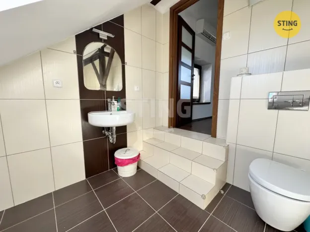 Pronájem rodinného domu, Vícenice u Náměště nad Oslavou, 230 m2