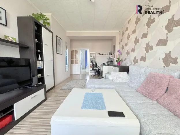 Prodej bytu 2+1, Karlovy Vary - Dvory, K. Kučery, 54 m2