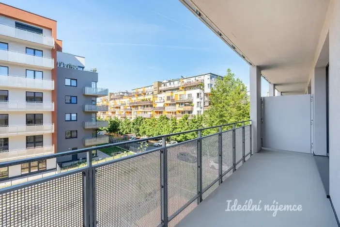 Pronájem bytu 2+kk, Praha, Poděbradská, 53 m2