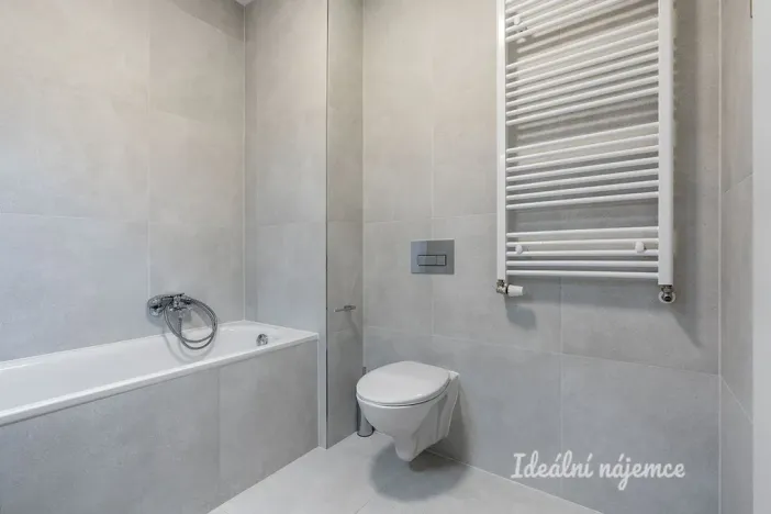 Pronájem bytu 2+kk, Praha, Poděbradská, 53 m2