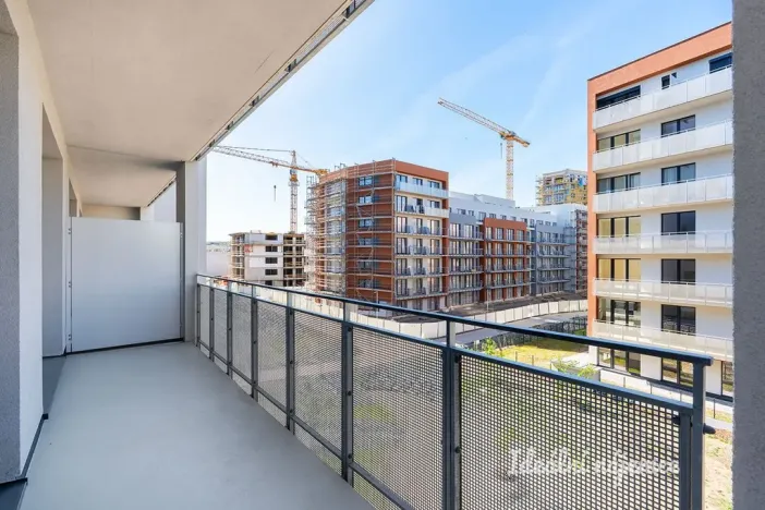 Pronájem bytu 2+kk, Praha, Poděbradská, 53 m2