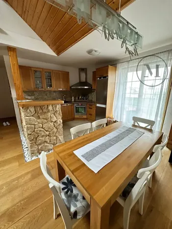 Pronájem bytu 3+kk, České Budějovice, Branišovská, 140 m2