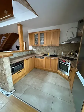 Pronájem bytu 3+kk, České Budějovice, Branišovská, 140 m2
