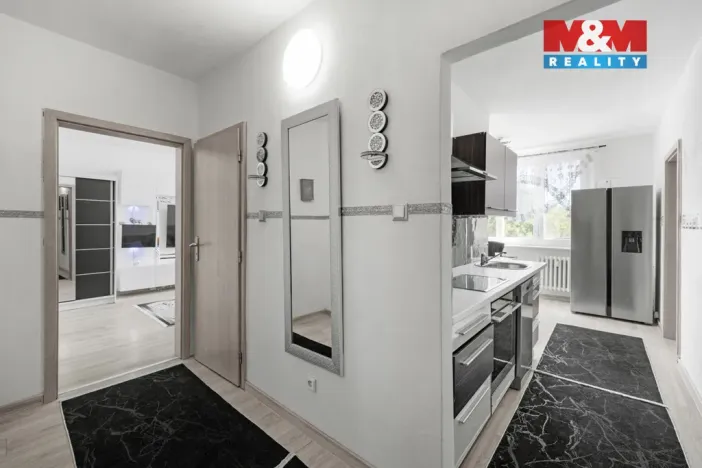 Prodej bytu 4+1, Postoloprty, Jiráskovo náměstí, 77 m2