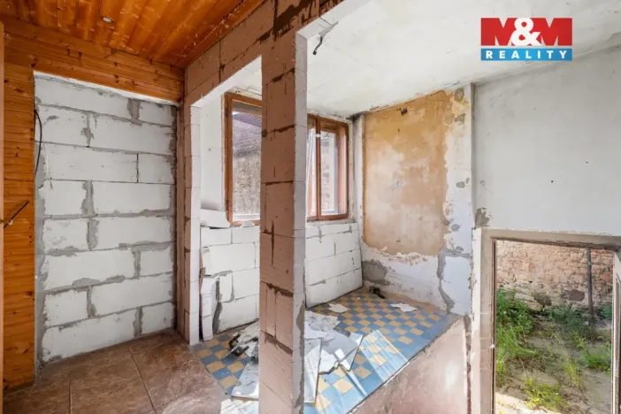 Prodej rodinného domu, Rynholec, nám. 1. máje, 363 m2