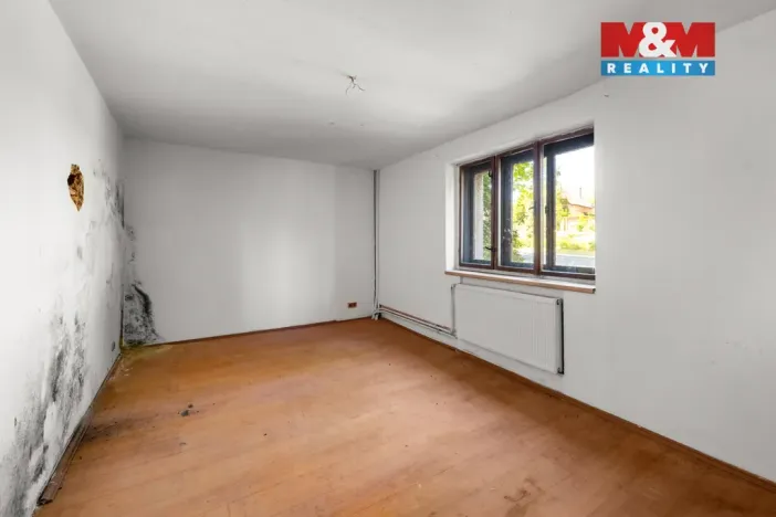 Prodej rodinného domu, Rynholec, nám. 1. máje, 363 m2