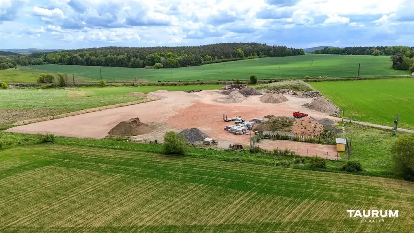 Prodej komerčního pozemku, Poběžovice, 33341 m2