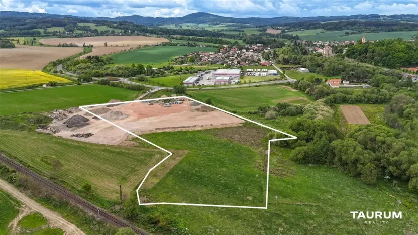 Prodej komerčního pozemku, Poběžovice, 33341 m2