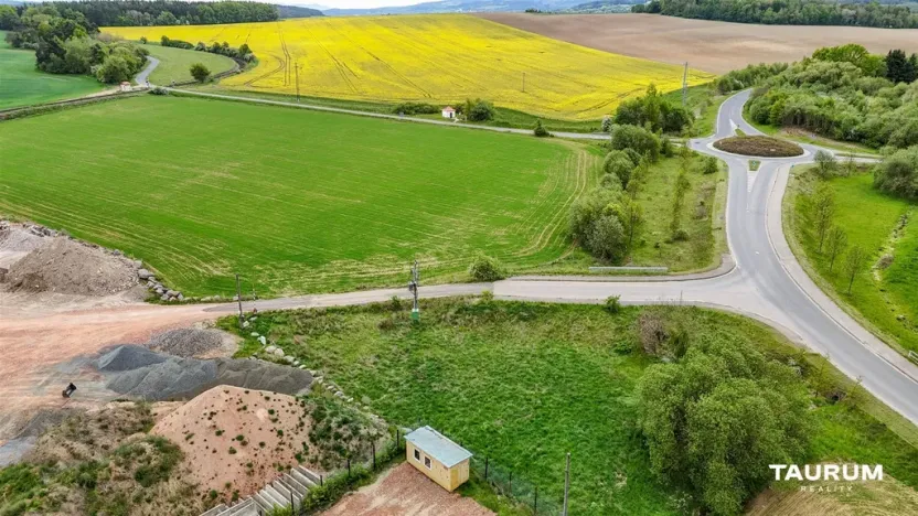 Prodej komerčního pozemku, Poběžovice, 33341 m2