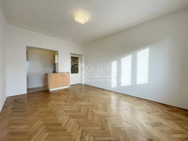 Pronájem bytu 1+kk, Praha - Vršovice, 28. pluku, 30 m2