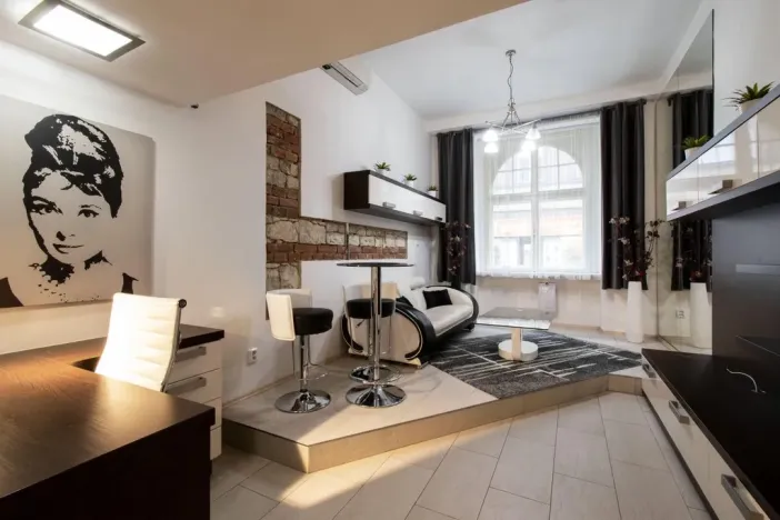 Pronájem bytu 2+kk, Praha - Nové Město, Krakovská, 39 m2