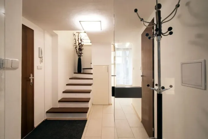 Pronájem bytu 2+kk, Praha - Nové Město, Krakovská, 39 m2