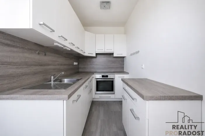 Prodej bytu 2+1, Pardubice - Zelené Předměstí, Palackého třída, 69 m2