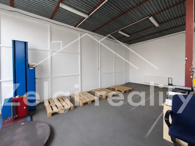 Pronájem skladu, Břeclav, 428 m2