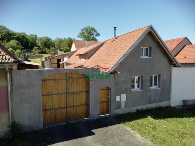 Prodej rodinného domu, Louny - Nečichy, 220 m2
