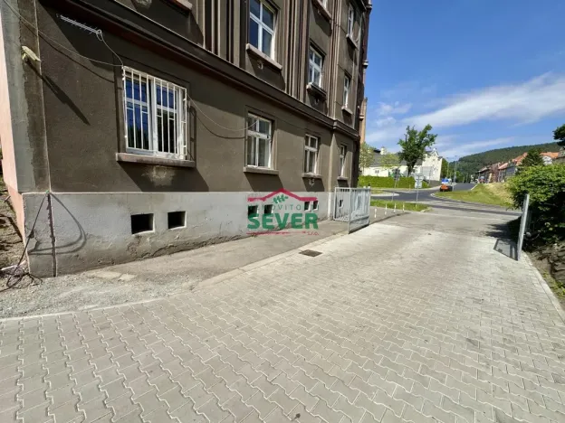 Prodej bytu 1+1, Děčín - Děčín VI-Letná, Ruská, 52 m2