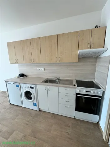 Pronájem bytu 1+kk, Zbýšov, čtvrť Padělky, 30 m2