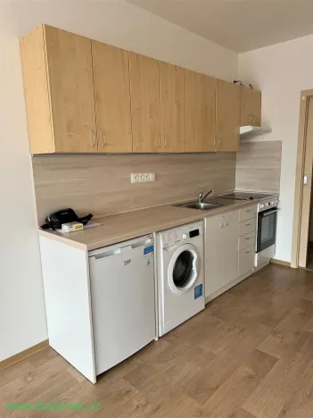 Pronájem bytu 1+kk, Zbýšov, čtvrť Padělky, 30 m2