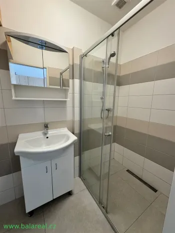 Pronájem bytu 1+kk, Zbýšov, čtvrť Padělky, 30 m2