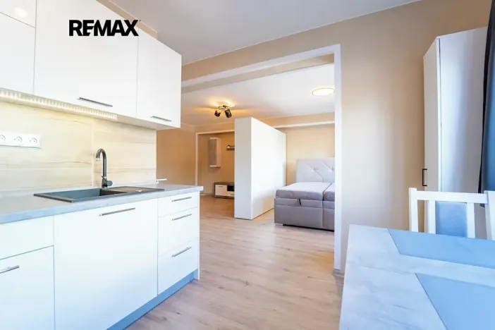 Prodej bytu 1+1, Kolín, Roháčova, 42 m2
