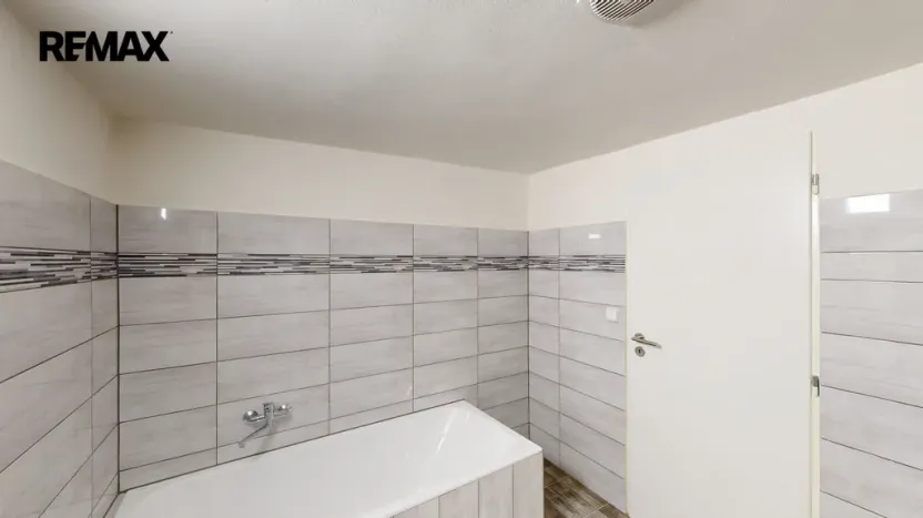 Prodej rodinného domu, Odrovice, 400 m2