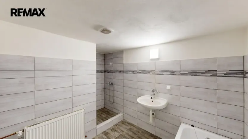 Prodej rodinného domu, Odrovice, 400 m2