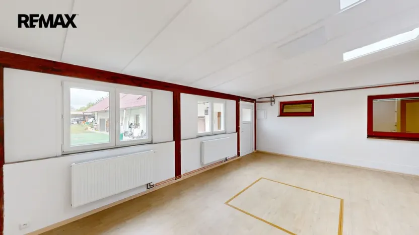 Prodej rodinného domu, Odrovice, 400 m2