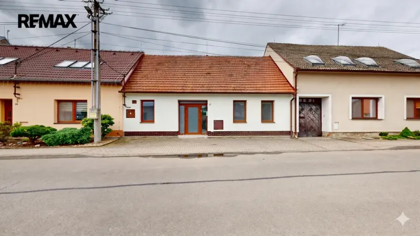 Prodej rodinného domu, Odrovice, 400 m2