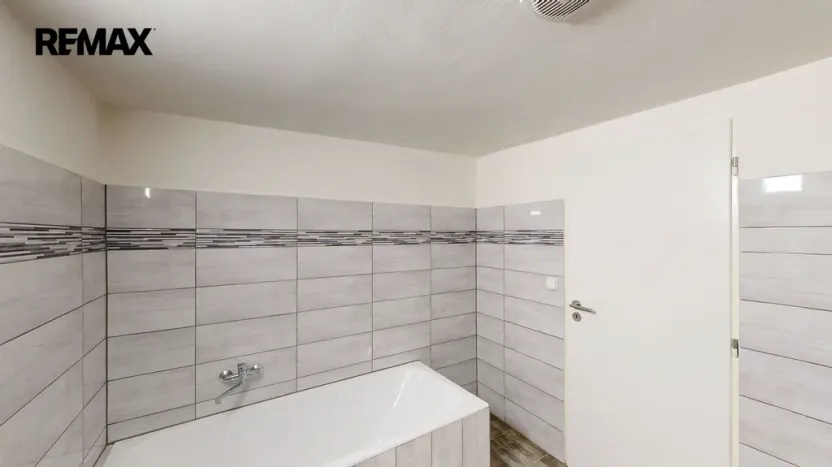 Prodej rodinného domu, Odrovice, 400 m2