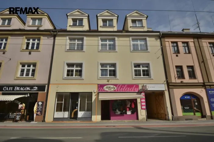 Pronájem obchodního prostoru, Hradec Králové - Pražské Předměstí, S. K. Neumanna, 58 m2