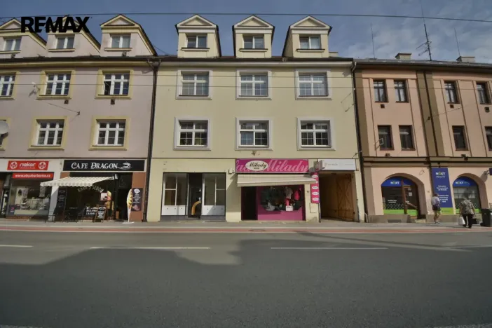 Pronájem obchodního prostoru, Hradec Králové - Pražské Předměstí, S. K. Neumanna, 58 m2