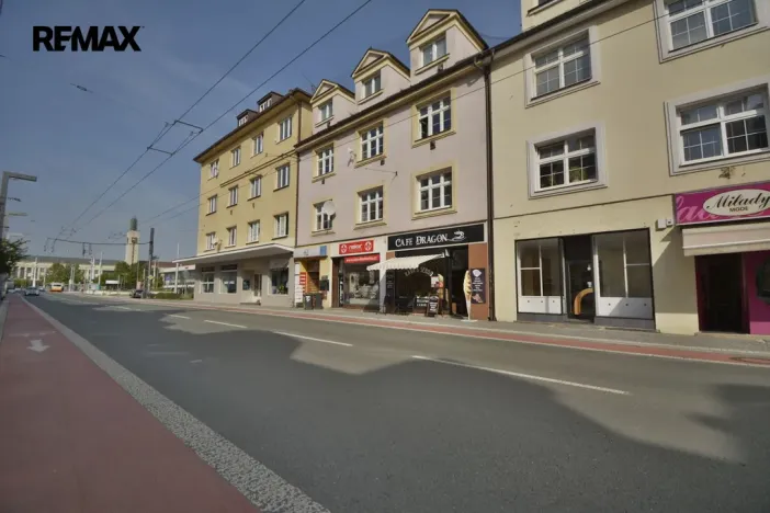 Pronájem obchodního prostoru, Hradec Králové - Pražské Předměstí, S. K. Neumanna, 58 m2
