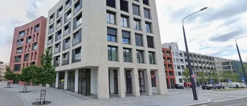 Pronájem garážového stání, Praha - Žižkov, Basilejské náměstí, 15 m2