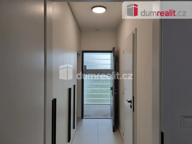 Pronájem bytu 1+kk, Libčice nad Vltavou, Letecká, 35 m2