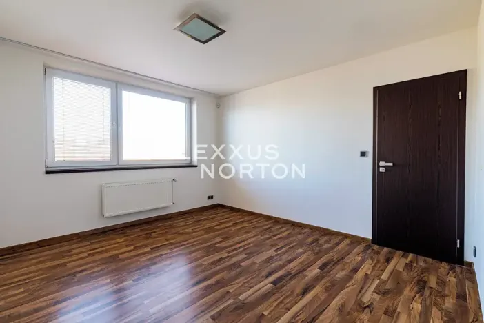 Pronájem rodinného domu, Praha - Stodůlky, Hlušičkova, 300 m2