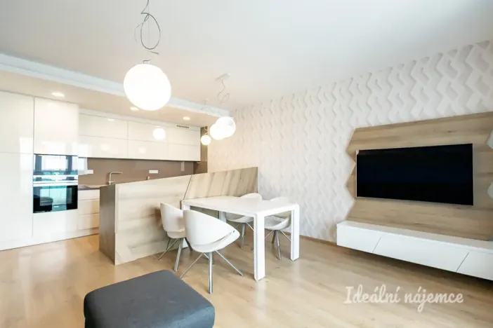 Pronájem bytu 2+kk, Praha - Letňany, Chlebovická, 67 m2