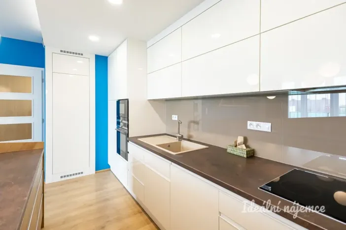 Pronájem bytu 2+kk, Praha - Letňany, Chlebovická, 67 m2