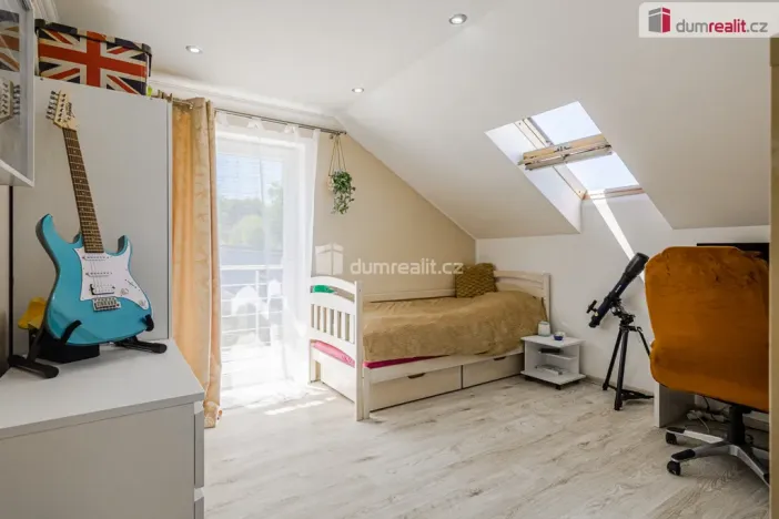 Prodej rodinného domu, Jenišov - Pod Rohem, Zalomená, 135 m2