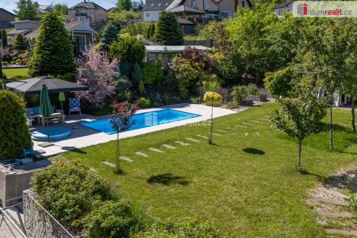 Prodej rodinného domu, Jenišov - Pod Rohem, Zalomená, 135 m2