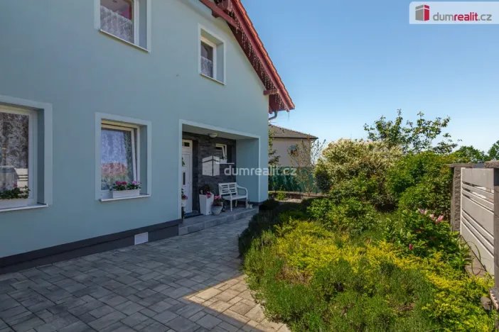 Prodej rodinného domu, Jenišov - Pod Rohem, Zalomená, 135 m2