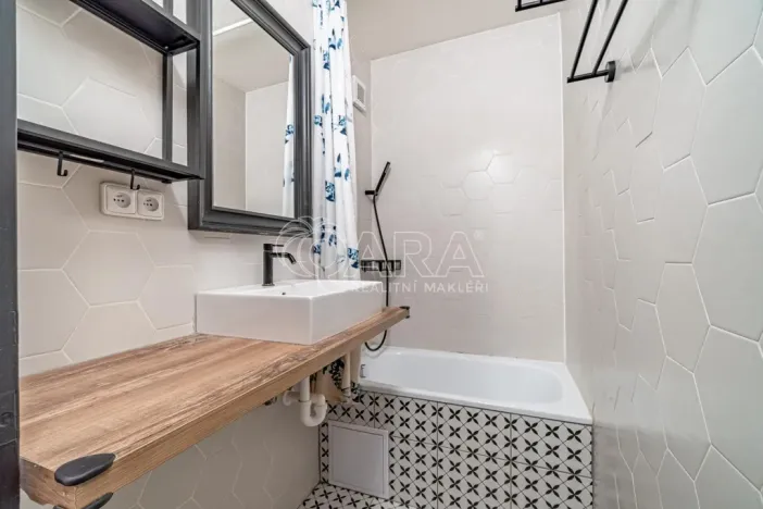 Pronájem bytu 2+kk, Kralupy nad Vltavou, Lobeč, 41 m2