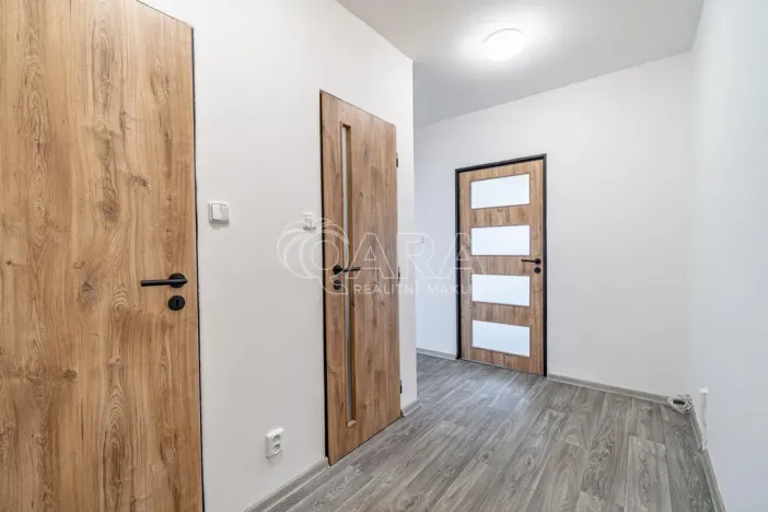 Pronájem bytu 2+kk, Kralupy nad Vltavou, Lobeč, 41 m2