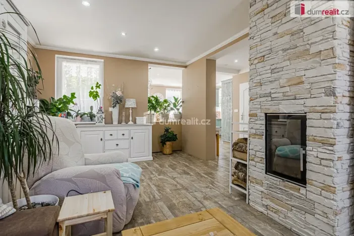 Prodej rodinného domu, Jenišov, Zalomená, 135 m2