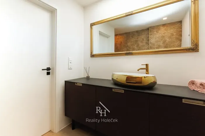 Prodej rodinného domu, Svinaře, Větrná, 156 m2