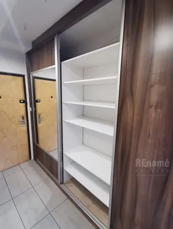 Pronájem bytu 2+kk, Praha - Háje, Plickova, 41 m2