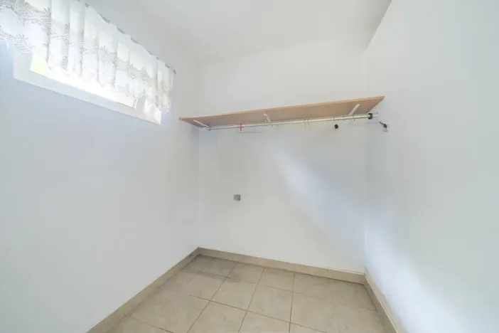 Prodej rodinného domu, Týnec nad Labem - Vinařice, 384 m2
